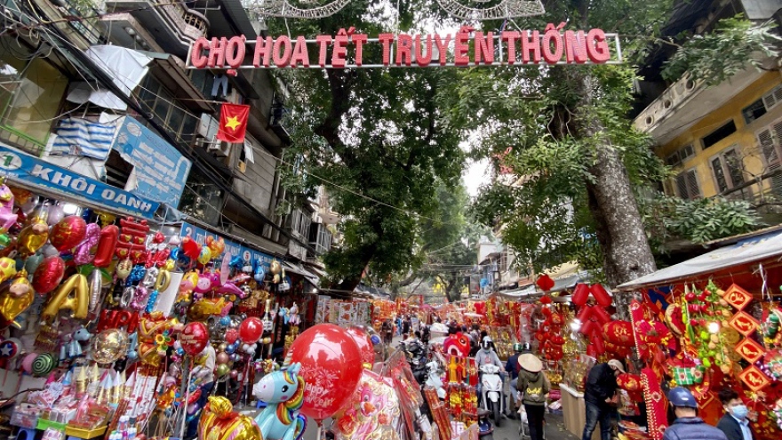 Traditional market on Hang Luoc street bustling ahead of Tet